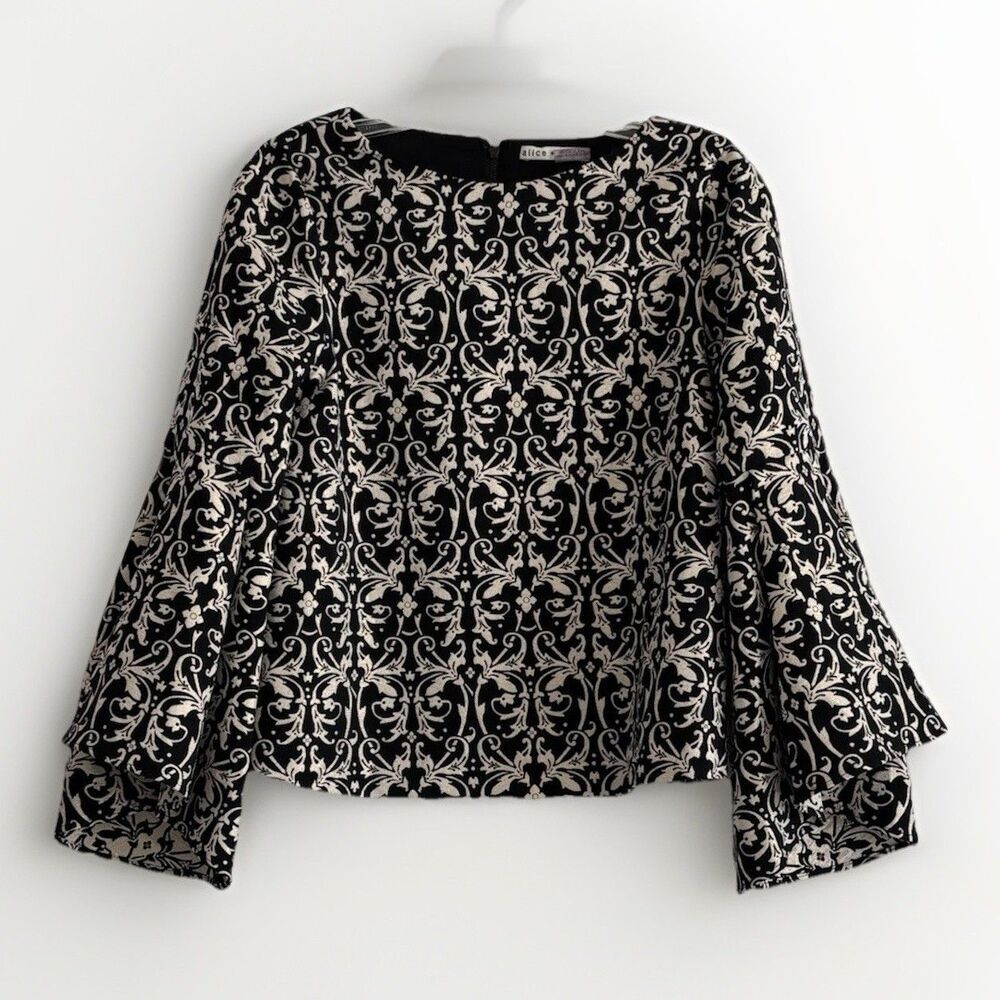 Alice + Olivia Boatneck Bell Sleeve Damask Blouse Women’s Black Gold Top Sz 2 - Picture 1 of 13